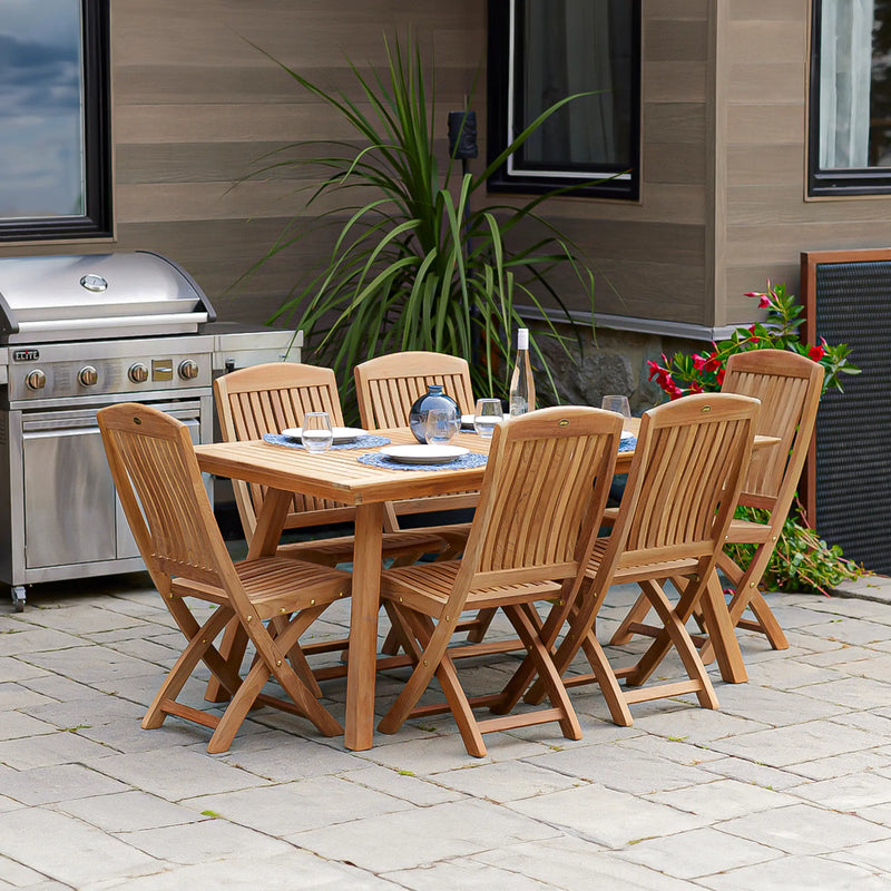 Holiday Host – Table + Free Chairs